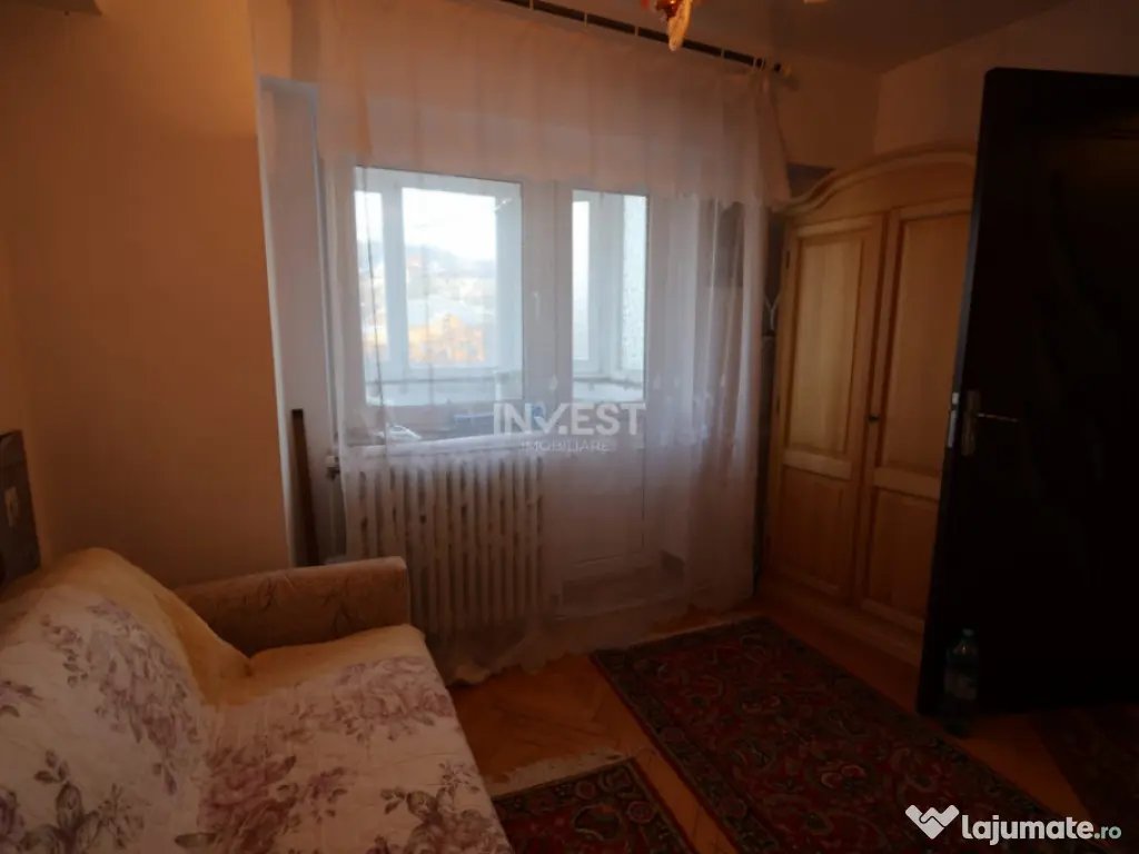 Apartament de vanzare, 4 camere, decomandat, zona Pacurari-P