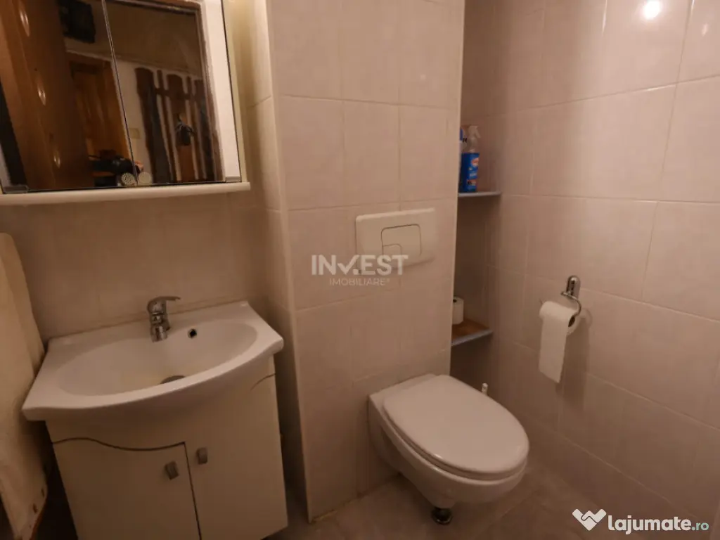 Apartament de vanzare, 4 camere, decomandat, zona Pacurari-P