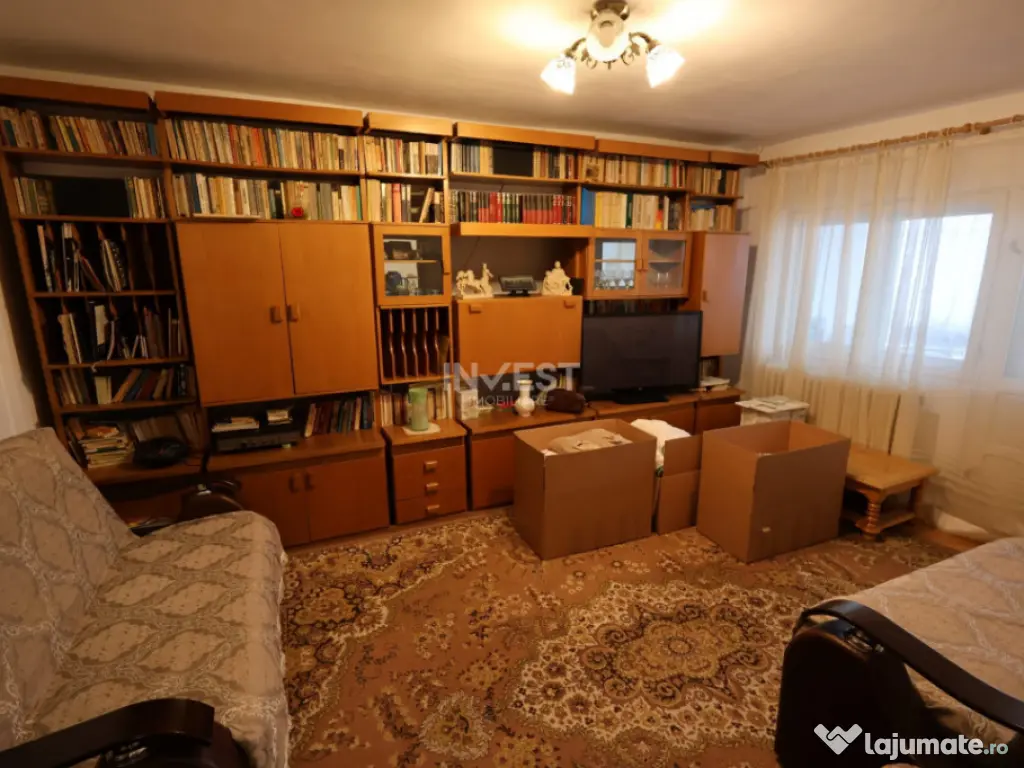 Apartament de vanzare, 4 camere, decomandat, zona Pacurari-P 