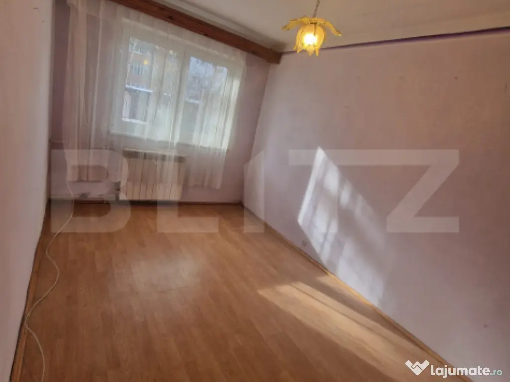 Apartament 2 camere, 54 mp totali, zona Centrală 