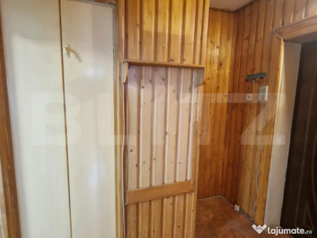 Apartament 2 camere, 54 mp totali, zona Centrală 