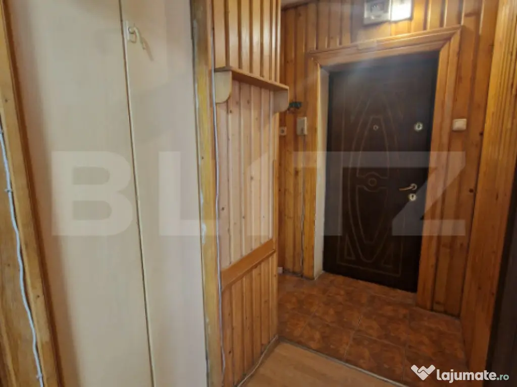 Apartament 2 camere, 54 mp totali, zona Centrală 