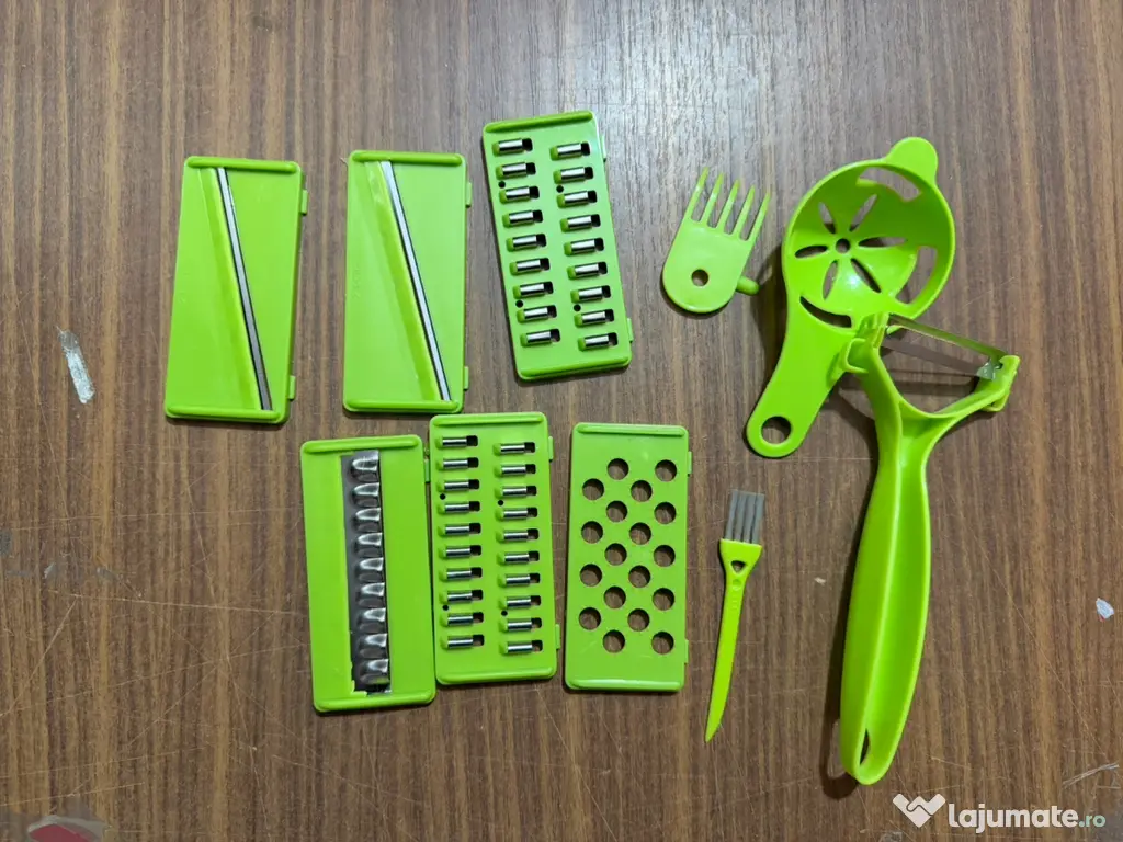 Revistă cu ilustrații foto