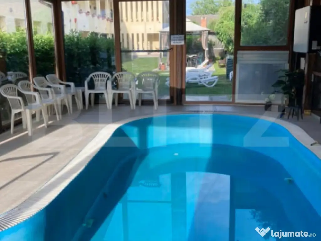 Pensiune de vanzare, 1000 mp, zona Tasnad 