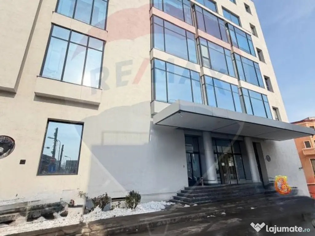 De vânzare în zona Unirii-Spațiu de birouri de 1,650mp 