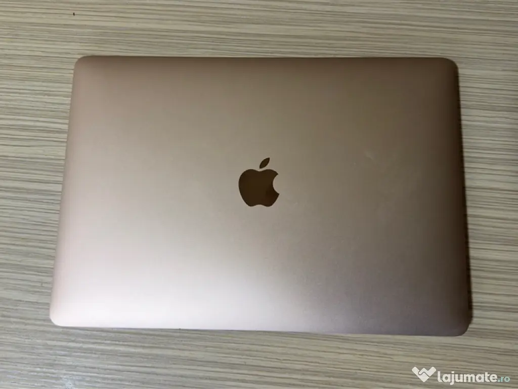 MacBook Air M1 Gold 256GB/8GB RAM 13-INCH La cutie 
