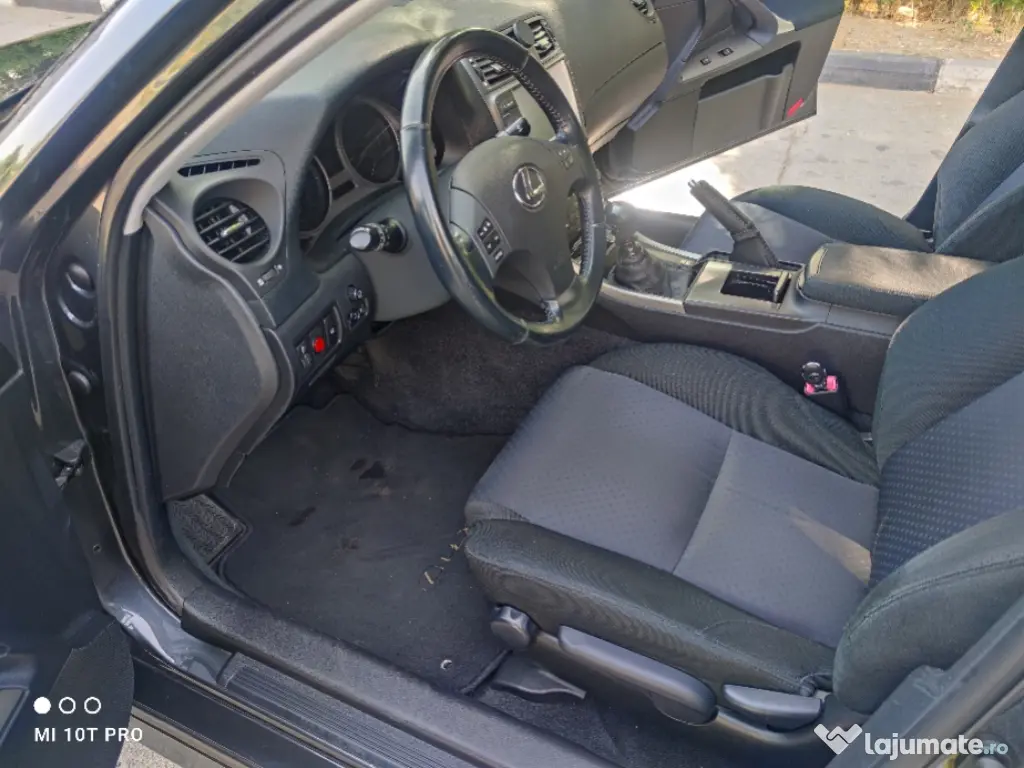 Lexus IS 220D, 177 CP