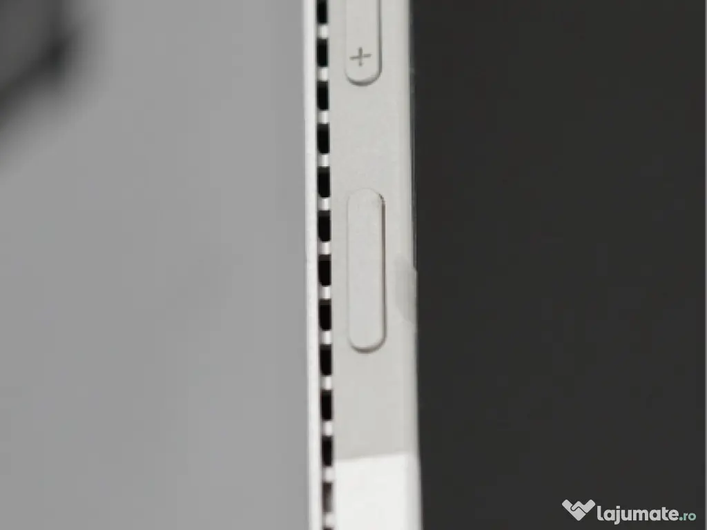 Microsoft Surface Pro 4 (intel i5 / 8GB Ram / 256 SSD)