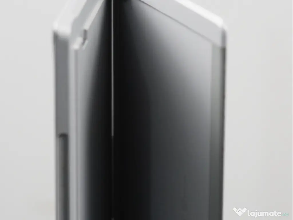 Microsoft Surface Pro 4 (intel i5 / 8GB Ram / 256 SSD)