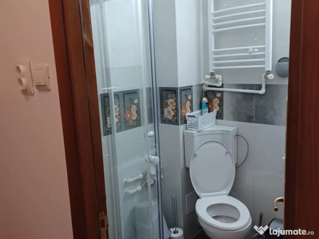 Ofer spre inchiriere garsoniera, Constanta zona Far , 21 mp, 1500 Lei/luna