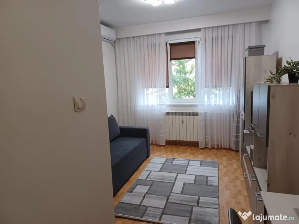 Ofer spre inchiriere garsoniera, Constanta zona Far , 21 mp, 1500 Lei/luna