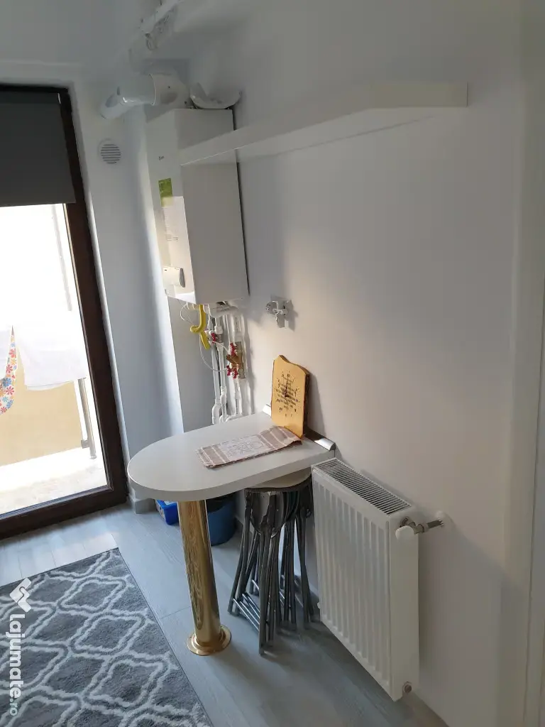 De vanzare apartament cu 1 camera la etajul 2 din 5 cu lift mobilat