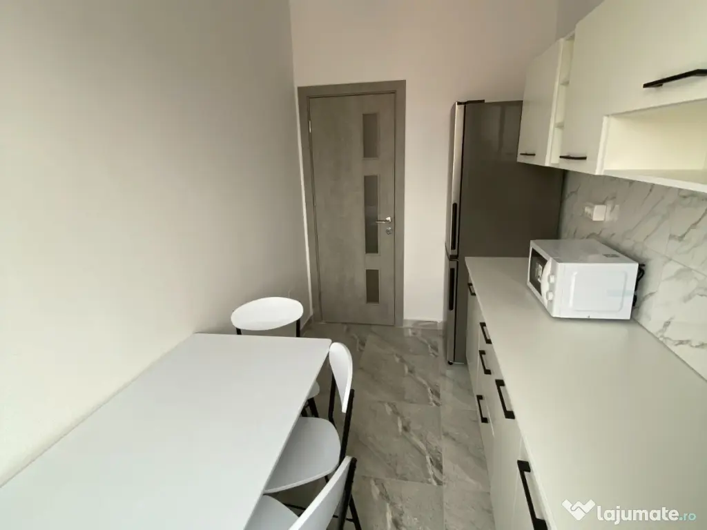 Închiriez apartament 2 camere cu loc de parcare, Militari Residence 