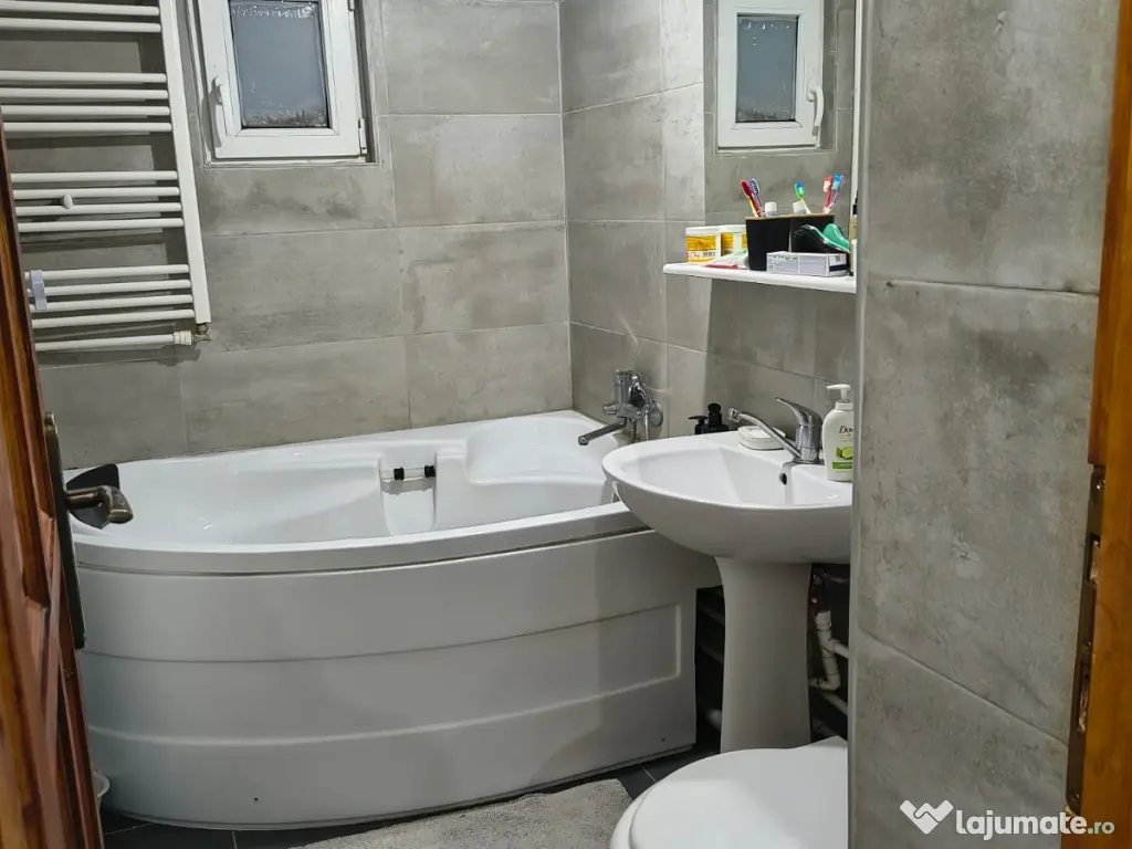 Apartament 3 camere decomandat et1 Aparatorii Patriei - metrou