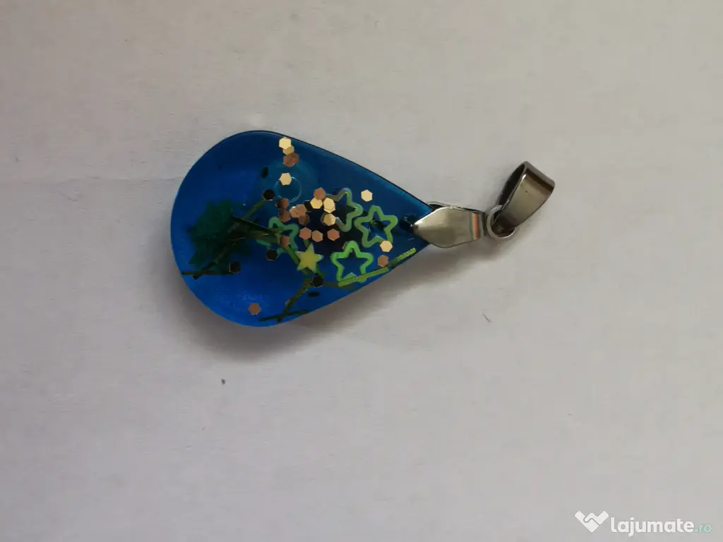 Set lantisor cu pandantiv plus cercei 