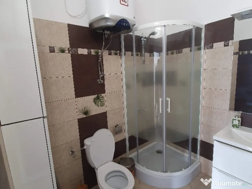 Închiriez spațiu comercial in centrul orașului Râmnicu Sărat 