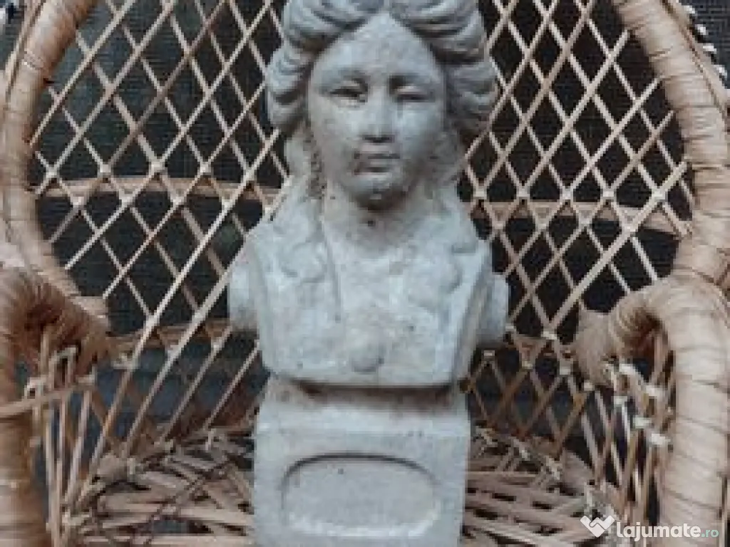 Statueta bust turnată manual din aluminiu plină