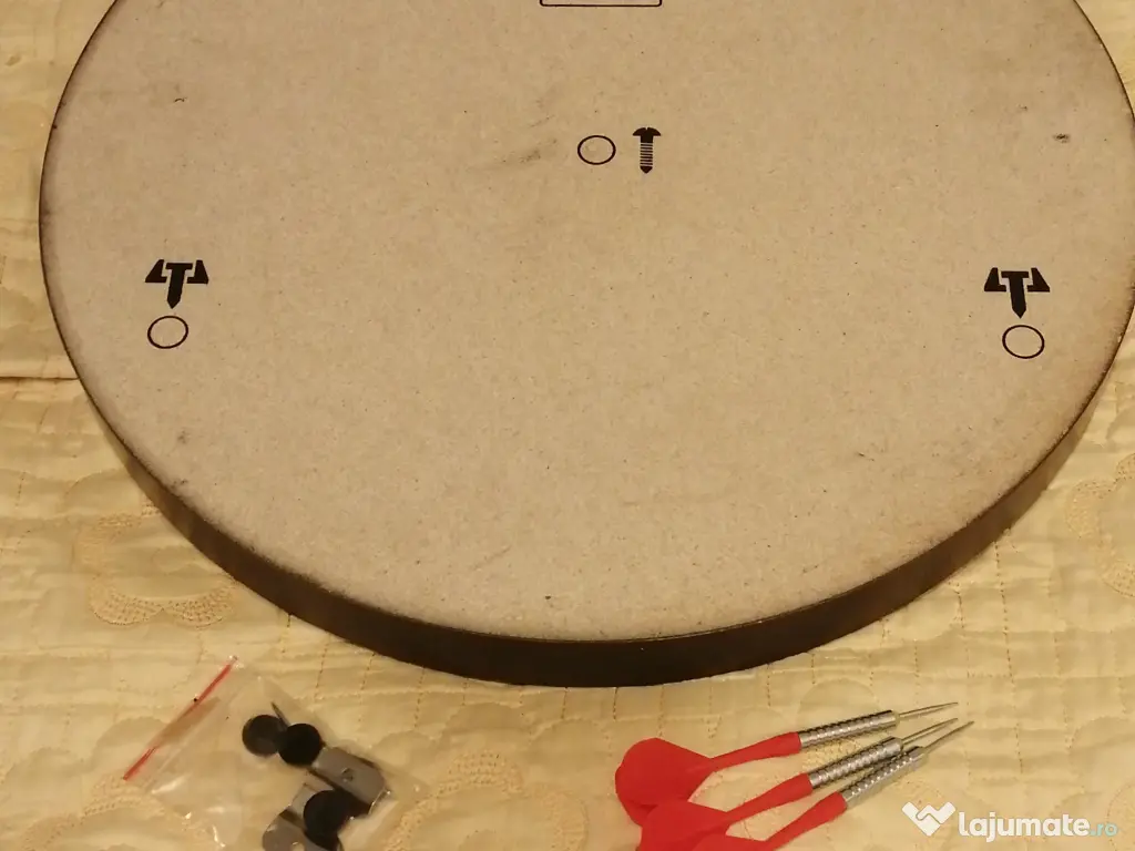 Ţinţă Clasică Darts Club 700 Canaveral pentru săgeți din oțel 