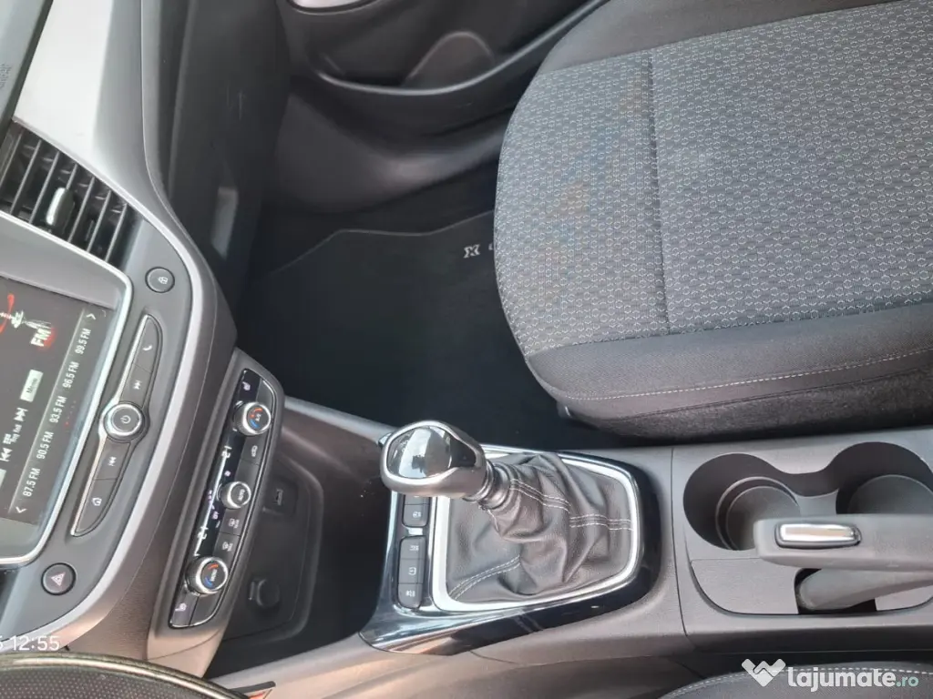 Vand Opel Crossland X, masina de familie, taxe mici