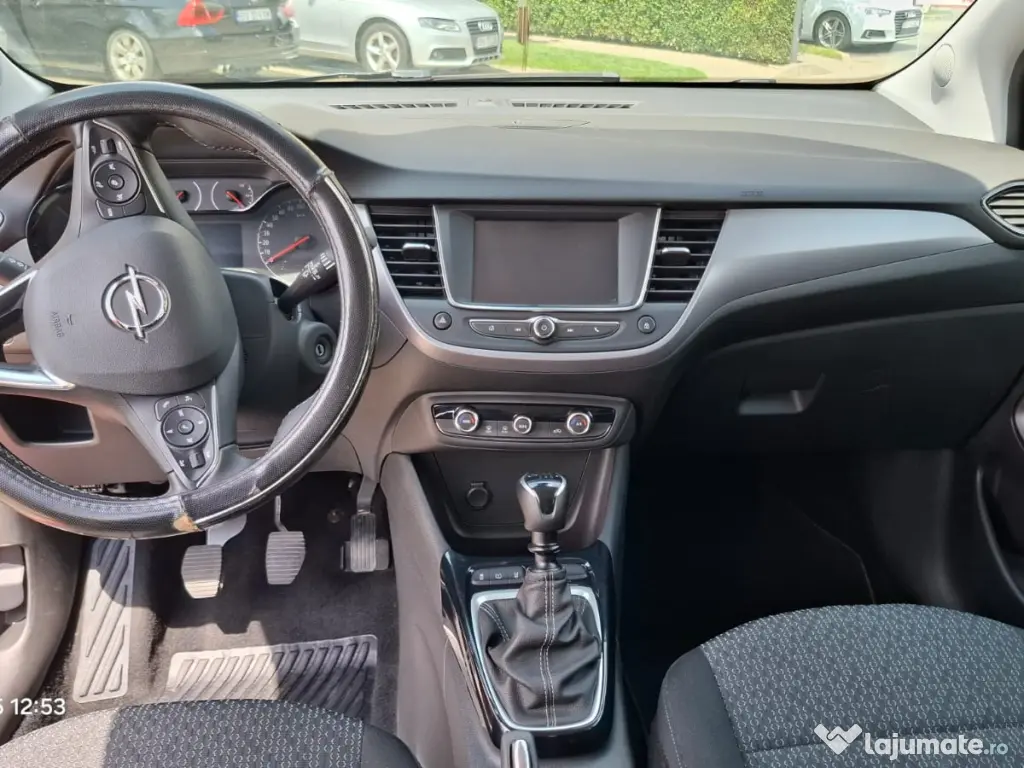 Vand Opel Crossland X, masina de familie, taxe mici