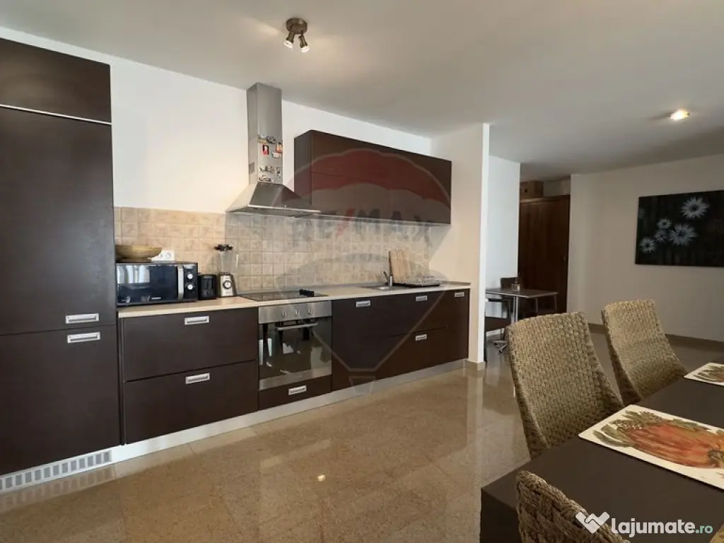 Apartament 4 camere bloc Boutique cu piscina - Otopeni 