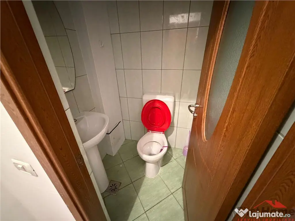 Apartament 3 camere, parter, 70mp , stradal, zona Centrala - 