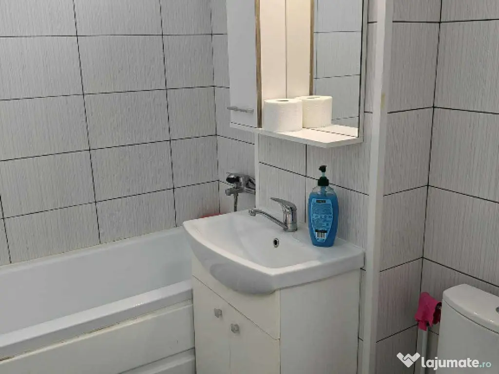 Apartament 2 camere zona TRACTORUL, 