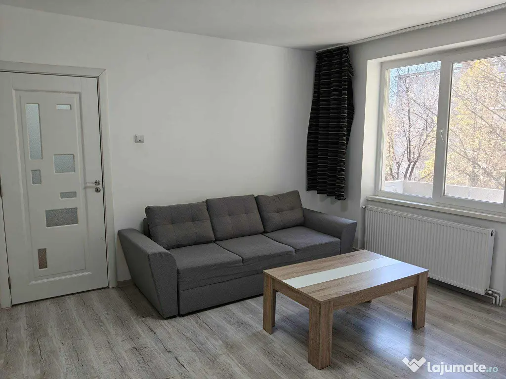 Apartament 2 camere zona TRACTORUL, 