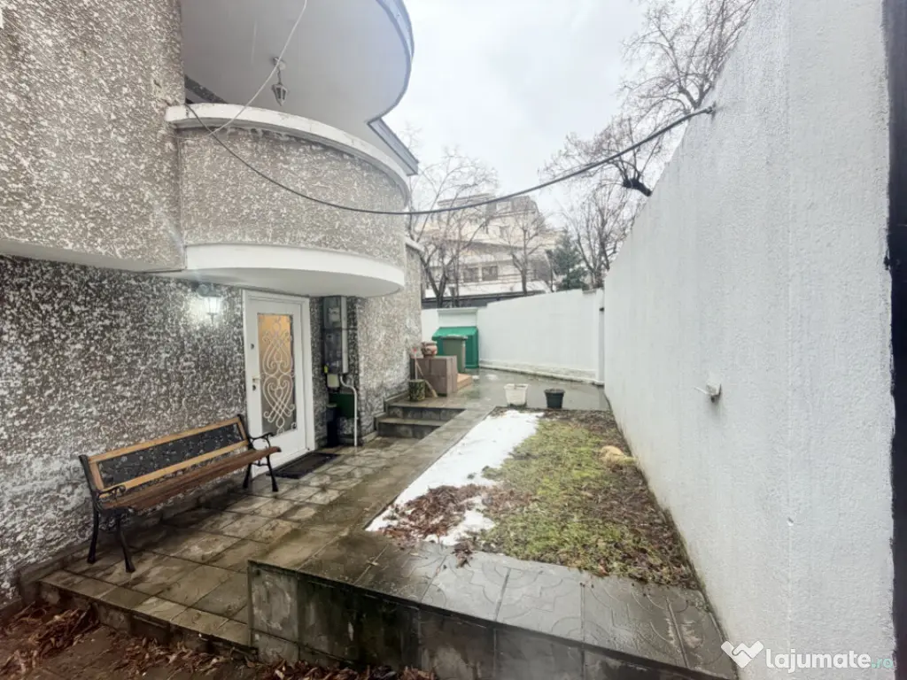 Str Washington, spațiu pretabil cabinet, salon, birou 