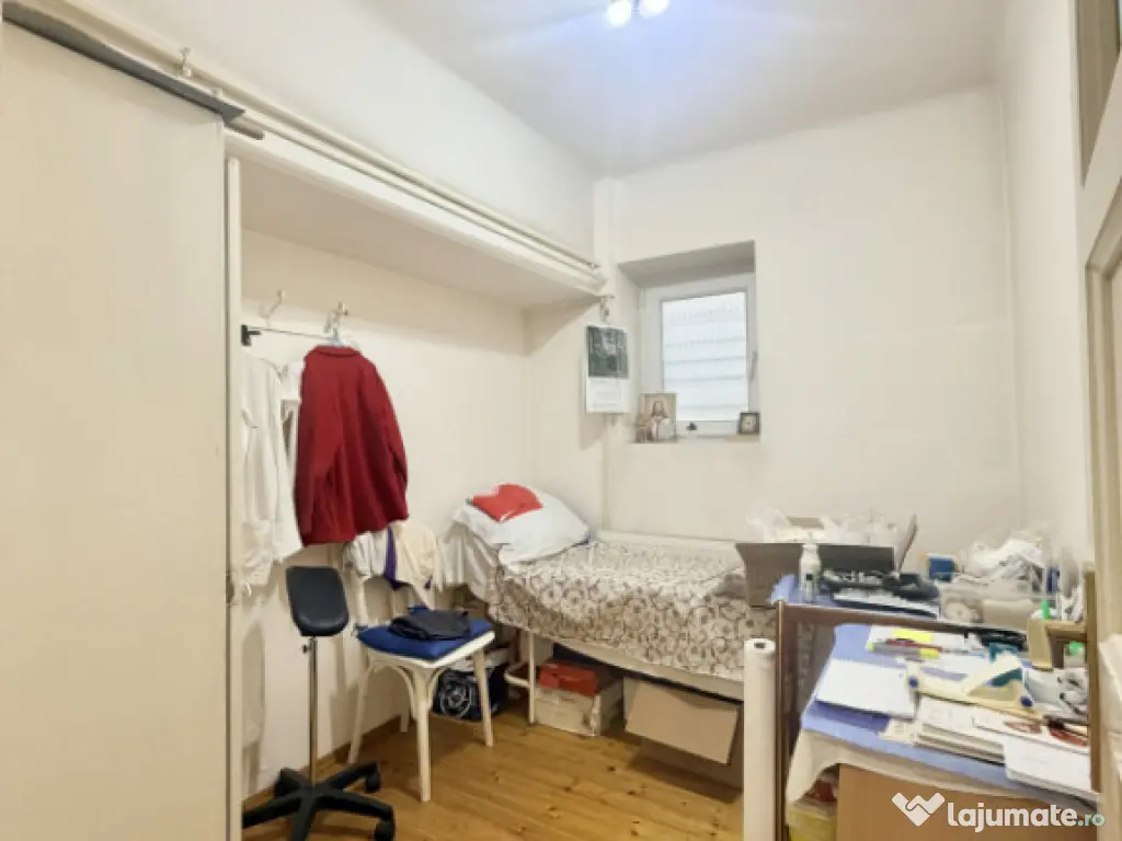 Str Washington, spațiu pretabil cabinet, salon, birou 