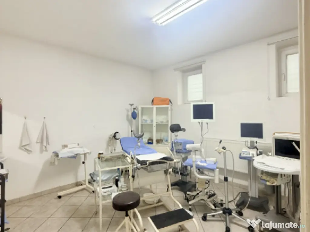 Str Washington, spațiu pretabil cabinet, salon, birou 