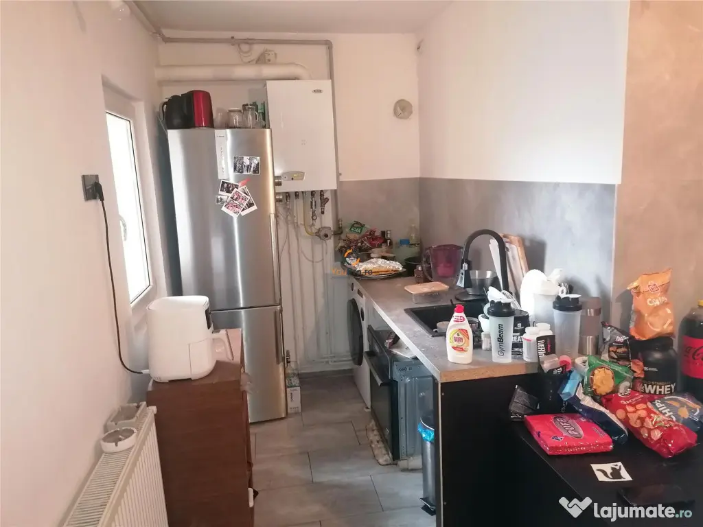 Decomandat Spatios cu Centrala Spitalul Judetean 