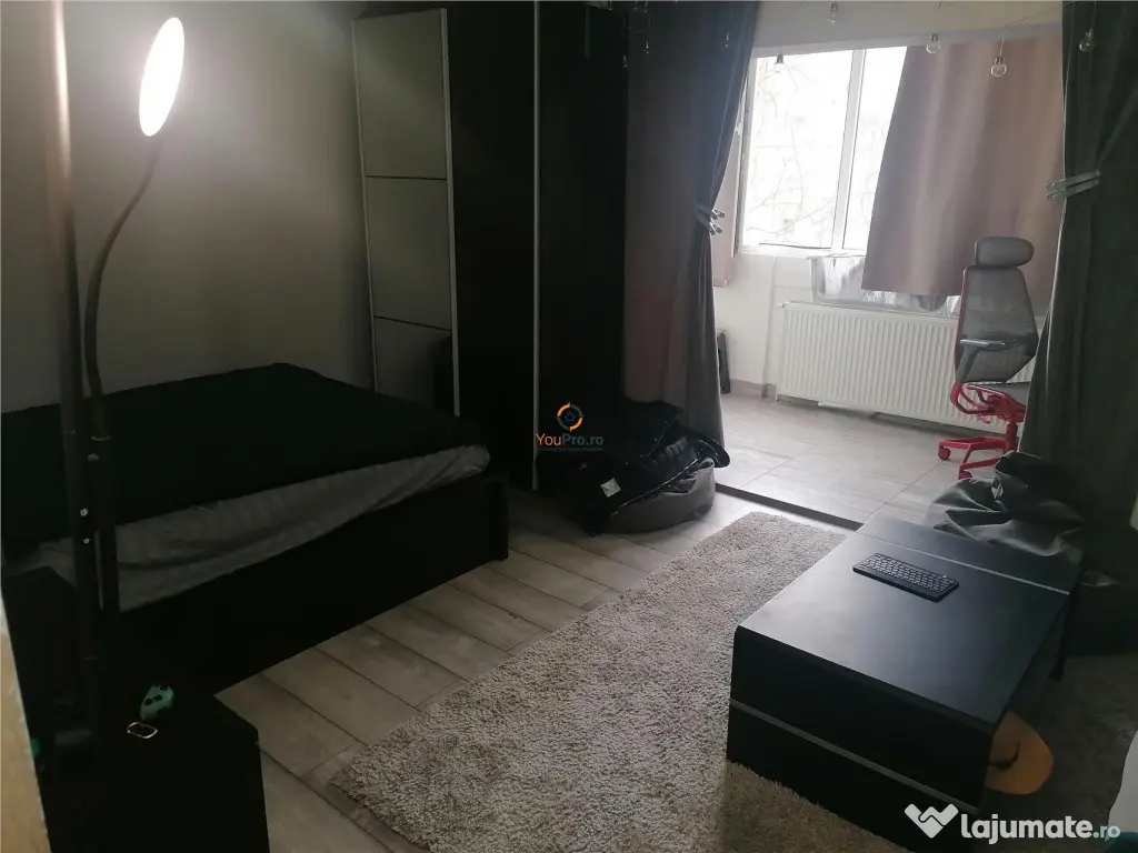 Decomandat Spatios cu Centrala Spitalul Judetean 