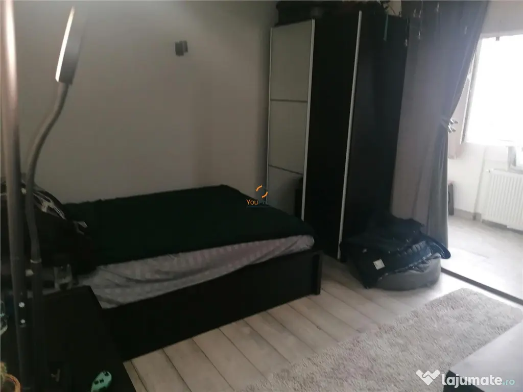 Decomandat Spatios cu Centrala Spitalul Judetean 