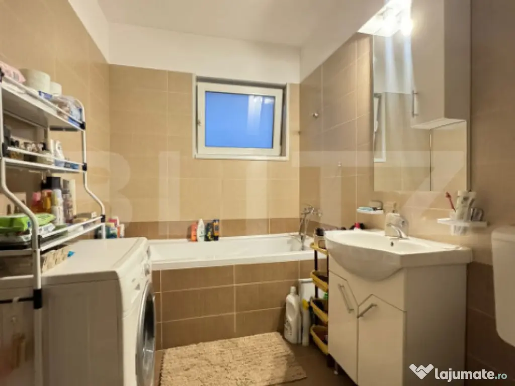 Apartament 3 camere, 60mp, 2 balcoane, etaj intermediar, Som 