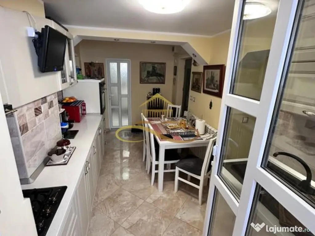 De vanzare apartament 2 camere Buhusi Bacau 