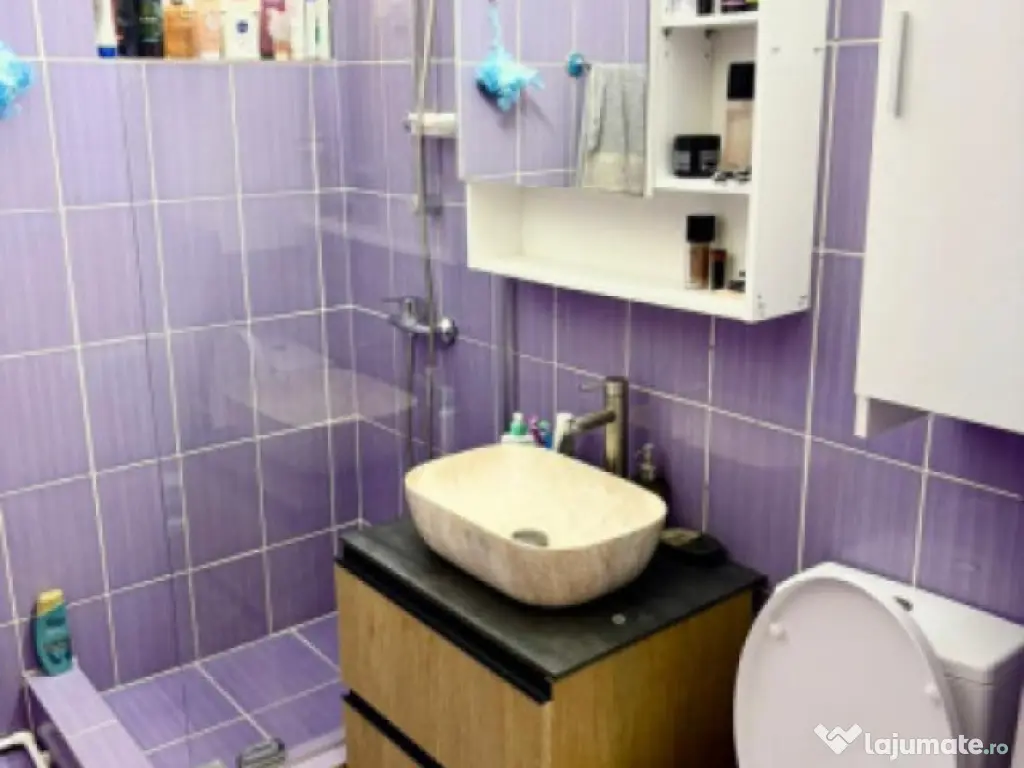 Apartament 3 camere, 60 mp, zona Piața Centrală