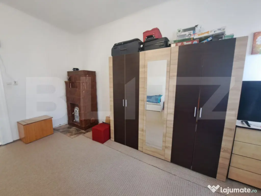 Casă săsească renovată integral, 2200 mp teren, ideală