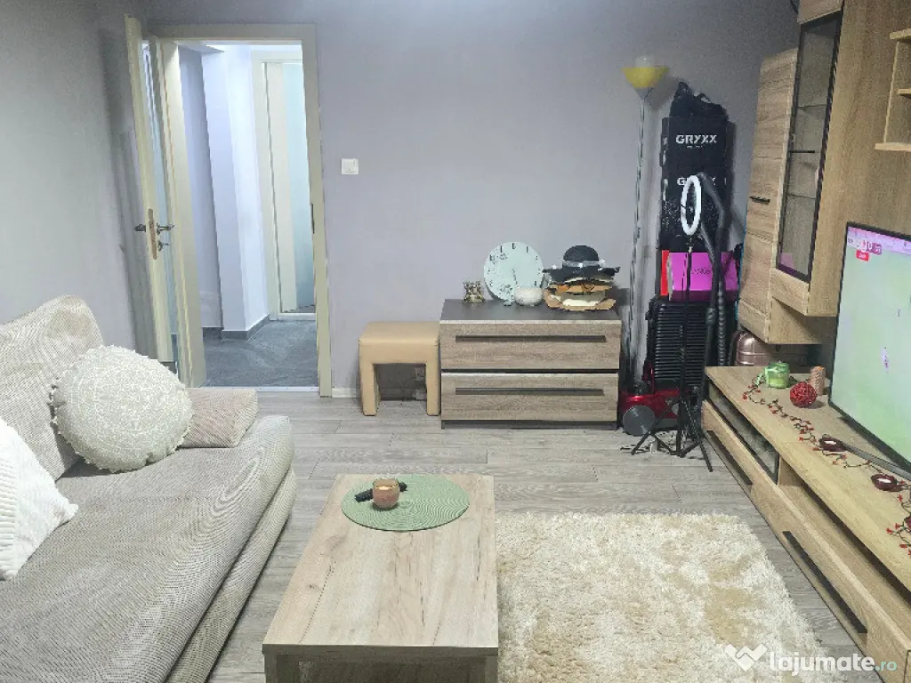 Vand apartament 2 camere decomandat,Deva, Decebal (Zamfirescu), parter