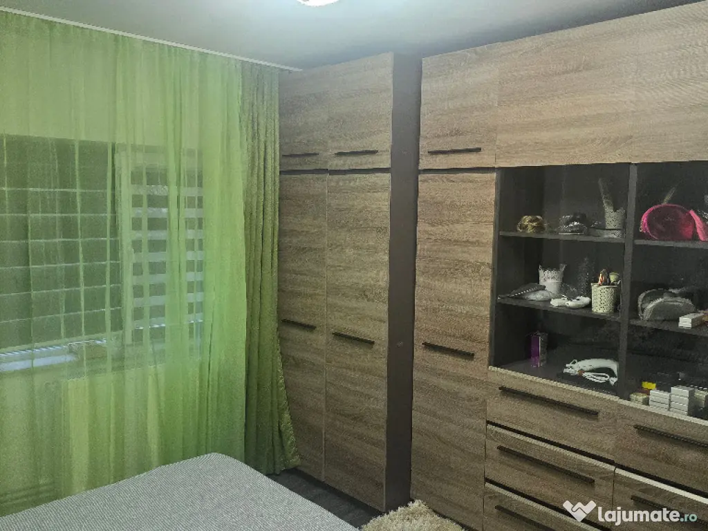 Vand apartament 2 camere decomandat,Deva, Decebal (Zamfirescu), parter