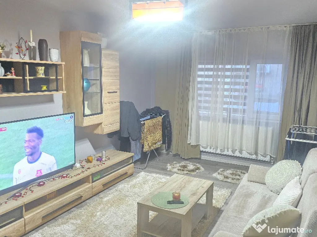 Vand apartament 2 camere decomandat,Deva, Decebal (Zamfirescu), parter