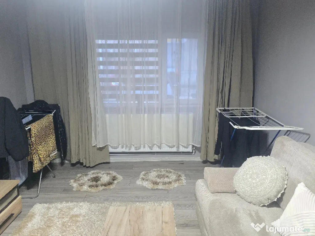 Vand apartament 2 camere decomandat,Deva, Decebal (Zamfirescu), parter