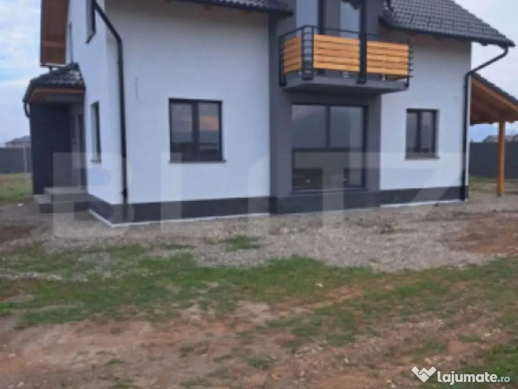 Casa 4 camere, 133 mp, zona Sacele