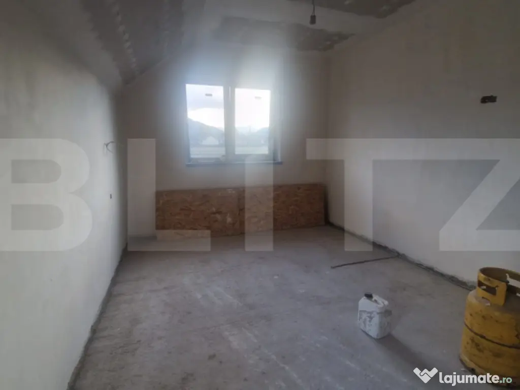 Casa 4 camere, 133 mp, zona Sacele