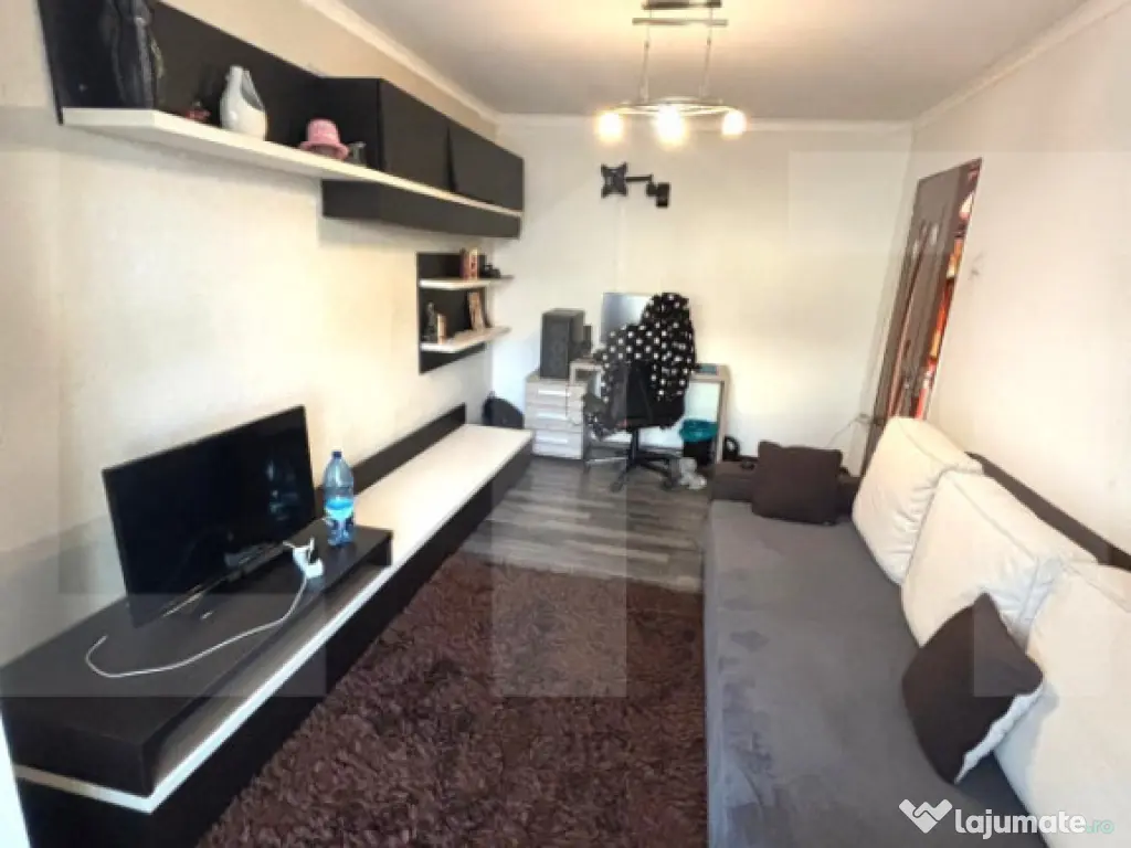 Apartament 3 camere, 90 mp, zona Alfa