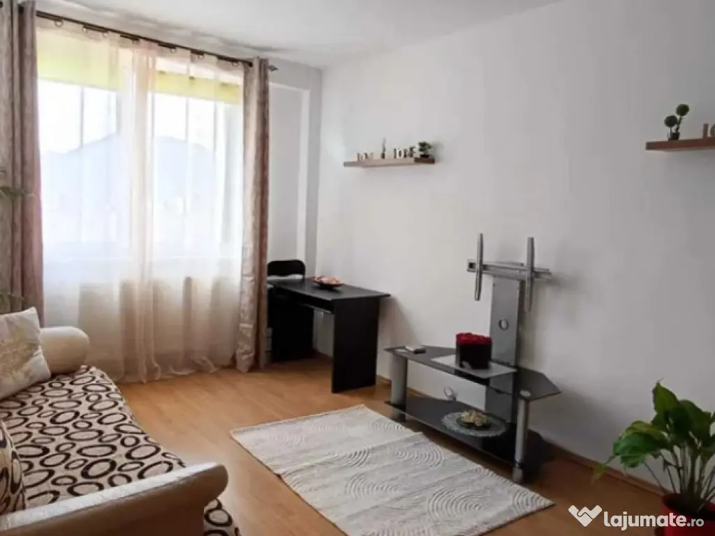 Apartament 2 camere, decomandat - zona Astra