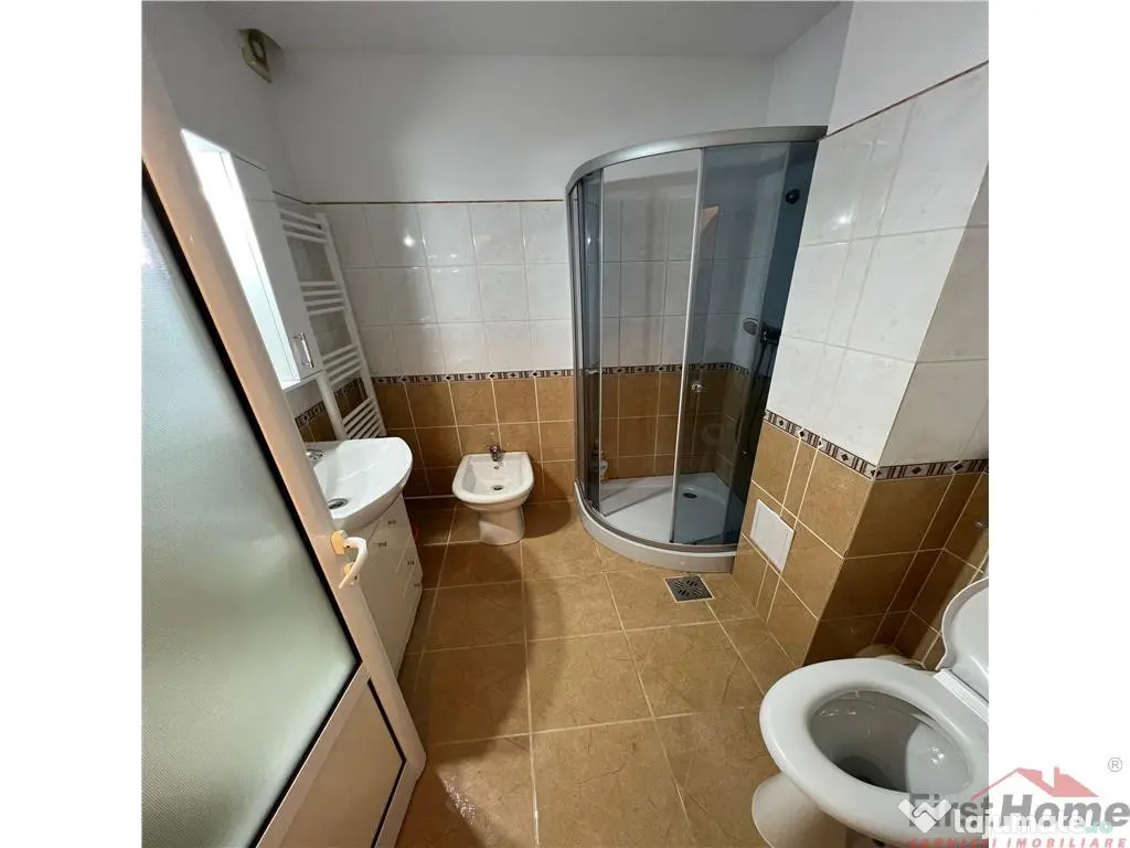 Apartament 2 camere, etaj 1, B-dul Bucuresti mobilat si util 