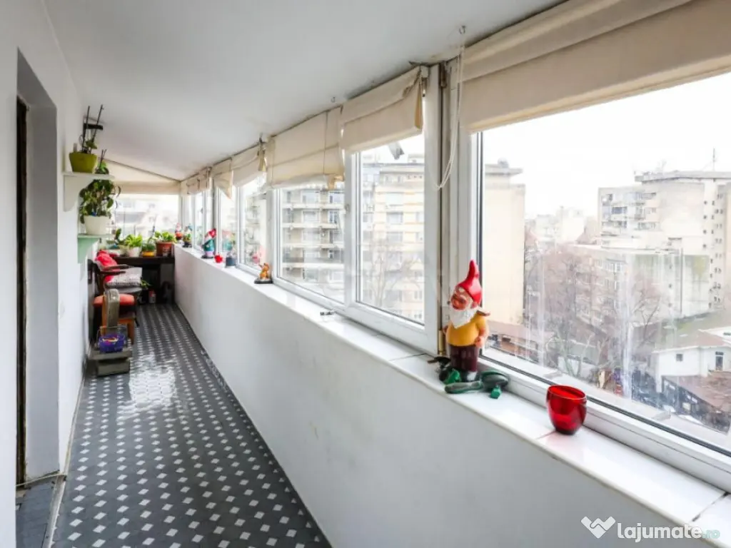 Apartament 3 camere, zona Dacia 