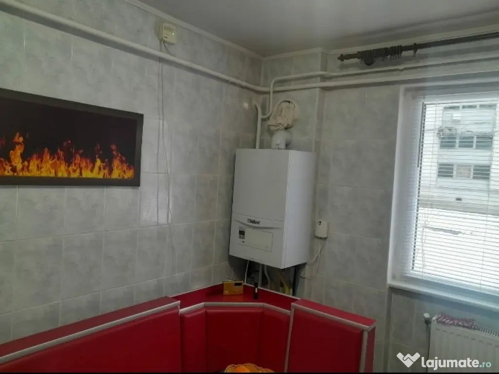 Apartament Cu 2 Camere Semidecomandate - Parter - Zona George Enescu 