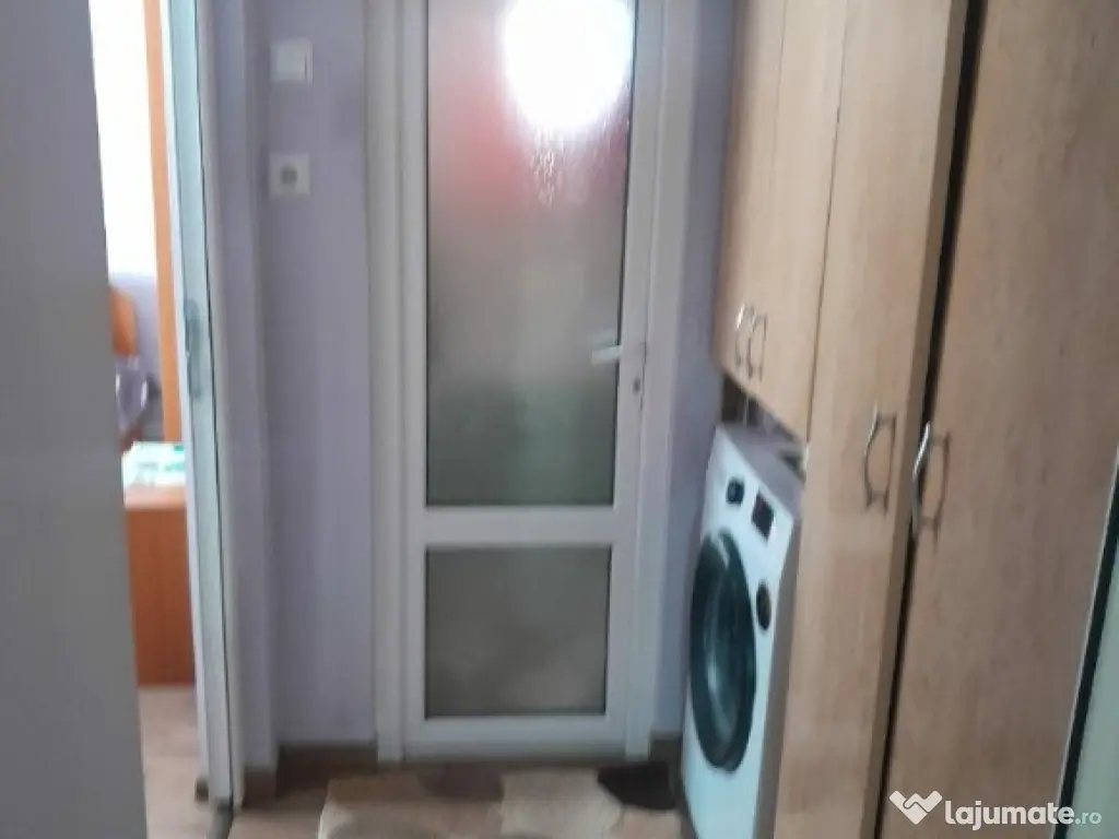 Apartament Cu 2 Camere Semidecomandate - Parter - Zona George Enescu 